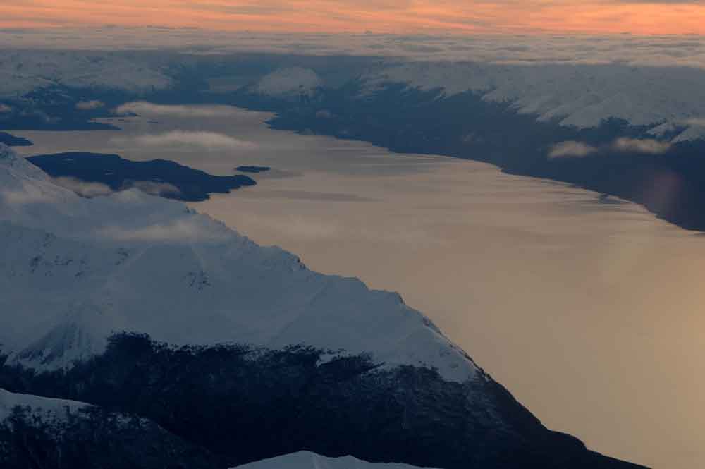 Argentina 075 - canal de Beagle - panorámica aérea.jpg